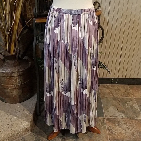 💕Bruestle* Skirt - Picture 2 of 6